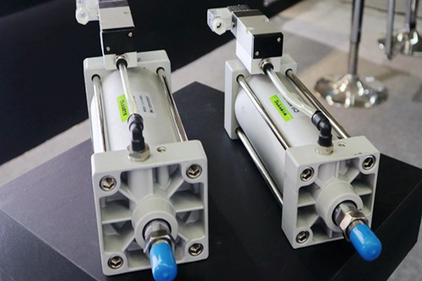 國(guó)家能源局有關(guān)負(fù)責(zé)同志就《關(guān)于促進(jìn)新能源消納和調(diào)控的指導(dǎo)意見(jiàn)》答記者問(wèn)