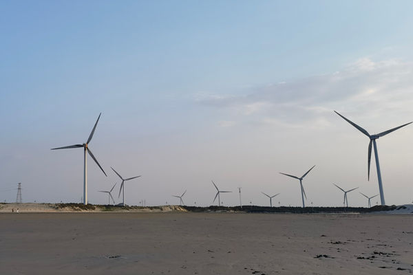 總投資2000萬元！清溪污水處理廠4.64MW光伏項(xiàng)目并網(wǎng)發(fā)電