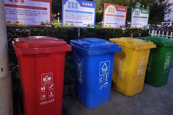 青海玉树市小型生活垃圾焚烧建设项目主厂房主体结构封顶
