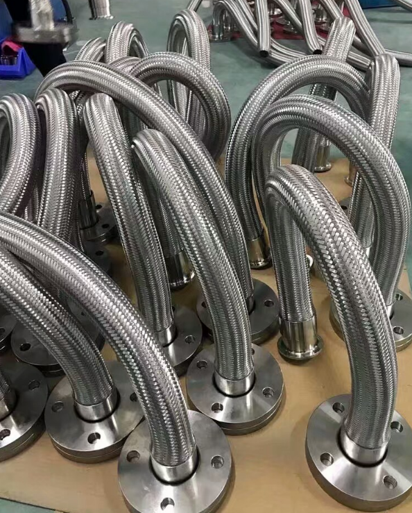 无毒无味特氟龙波纹软管(食品级铁氟龙软管生产厂家)